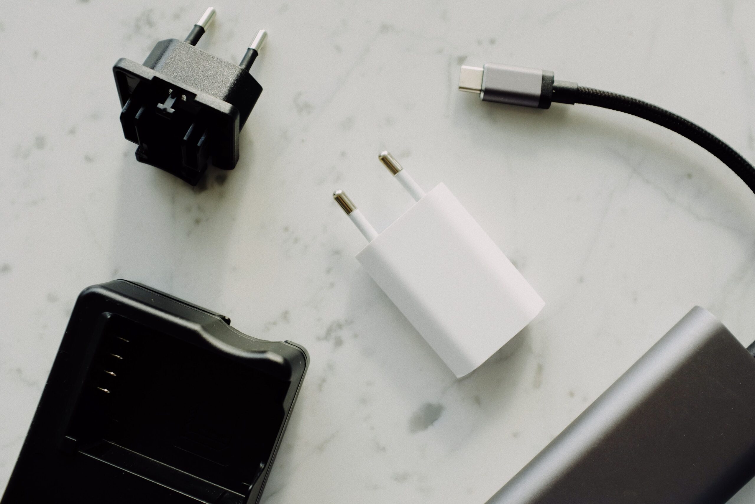 Chargers, cables and accessories available for Apple devices in Phuket